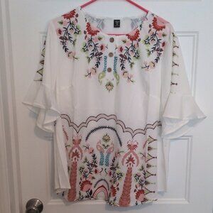 SHEIN Curve 1XL White Floral Embroidered Bell Sleeve Tunic Top